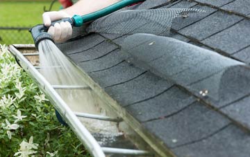 Leighton Buzzard gutter cleaning costs